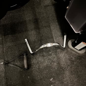 Macfit Eyüp Flatofis’te Yıpranan Ekipmanlar Üyelere Güvenlik Riski Taşıyor