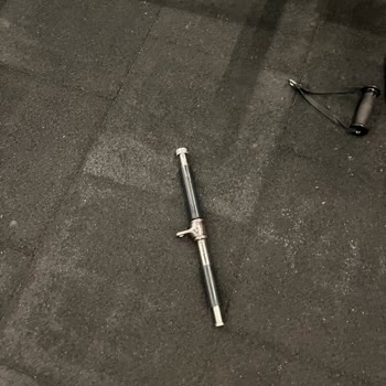 Macfit Eyüp Flatofis’te Yıpranan Ekipmanlar Üyelere Güvenlik Riski Taşıyor