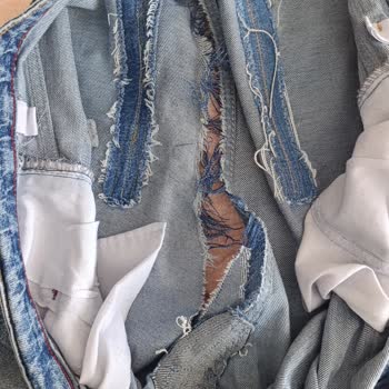 Sürekli Yırtılan Pantolon İçin Ürün Değişimi Ve Masraf İadesi Talebi