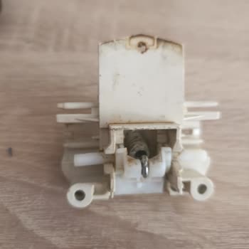 Samsung Bulaşık Makinesinde Kapı Kilidi Parçası İçin Aşırı Servis Ücreti