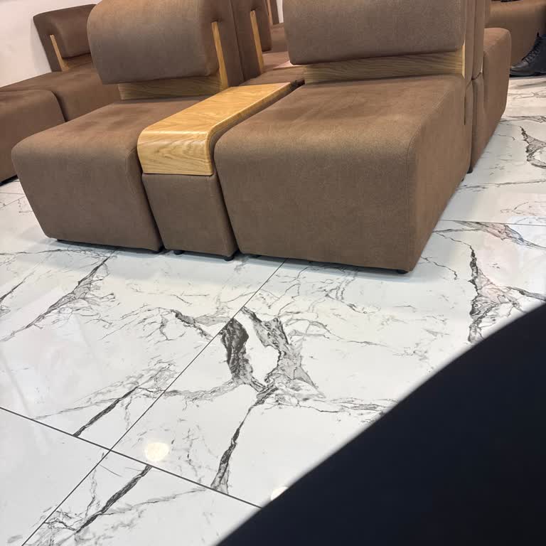 British Estetik Nişantaşı'nda Randevu Saatine Uymama Ve Uzun Bekleme