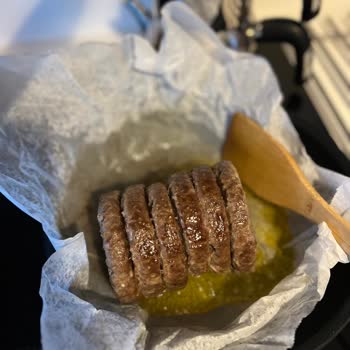 Donuk Köfte Paketinde Ayrıcı Kağıt Eksikliği