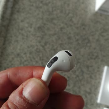 Hasarlı Kulaklık Teslim Edildi, 13 Gün Cevap Bekliyor