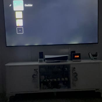 Samsung TV'de İlk Gün Bulutlanma Ve Işık Süzülmesi Problemi