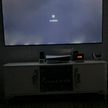 Samsung TV'de İlk Gün Bulutlanma Ve Işık Süzülmesi Problemi