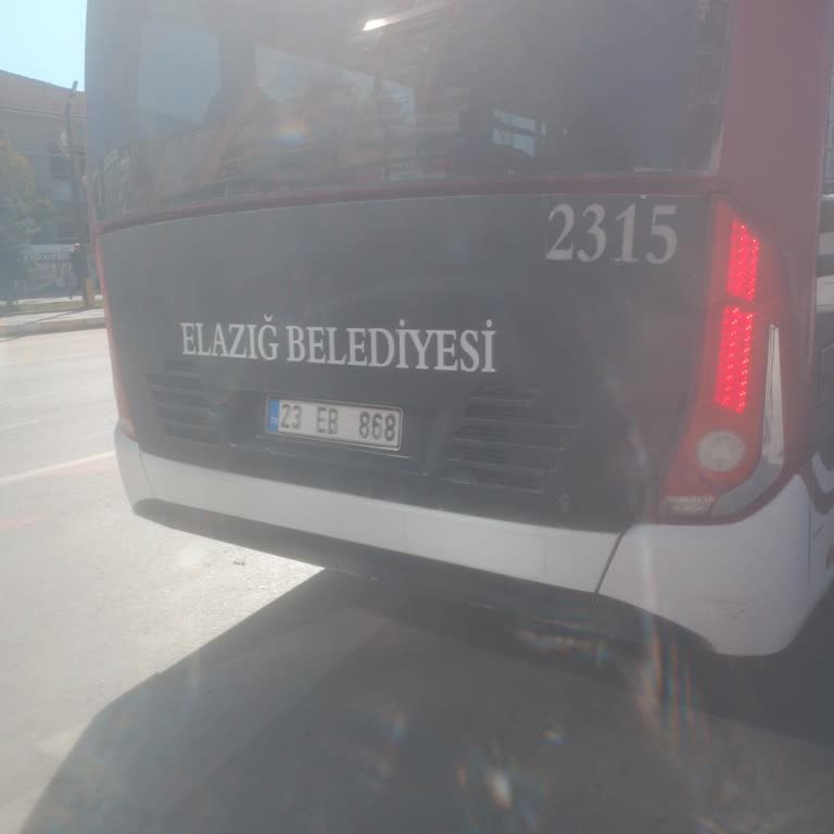 Elbüs Şoförünün Kaba Davranışı Ve Tehlikeli Sürüşü