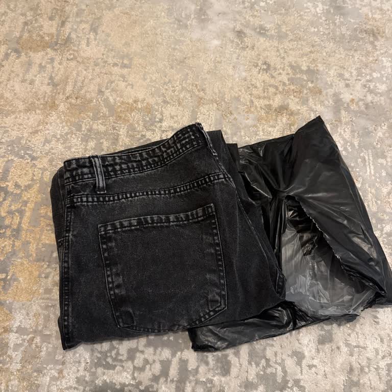 Ate Studio’da Eksik Pantolon Gönderimi Ve İletişimsizlik