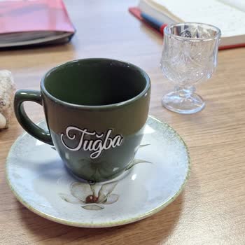 Yanlış Yazılan İsim Kahve Fincanında Aile İçinde Sorun Yaratıyor