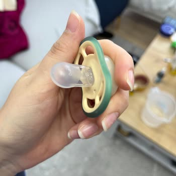 Plastik Kalıntısı Olan Bebek Emziği İçin Geri Ödeme Ve Açıklama Talebi