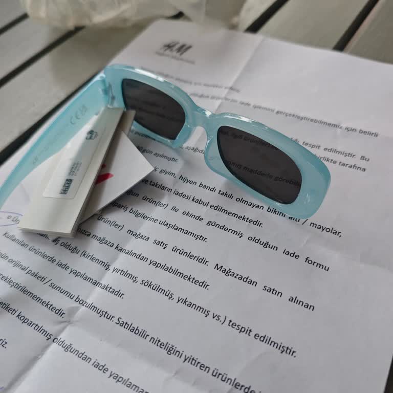 Kırık Güneş Gözlüğüm H&M'den İade Reddiyle Karşılaşıldı