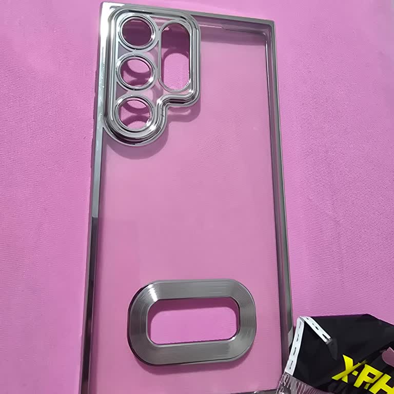 Yanıltıcı Reklam Nedeniyle Kötü Kokulu Ve Kalitesiz Kılıf Gönderildi İade Talep Ediyorum