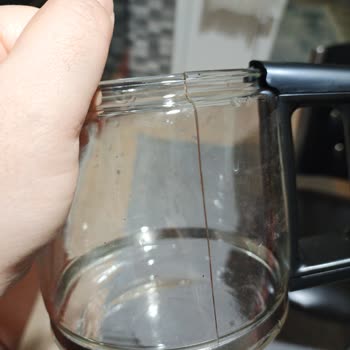 Philips 3000 Çay Makinesinde Cam Haznesinin Aniden Çatlaması