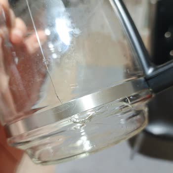 Philips 3000 Çay Makinesinde Cam Haznesinin Aniden Çatlaması