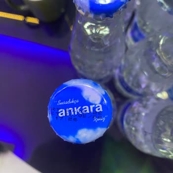 Gazozda Bozuk Tat Ve Şişe İçindeki Parçacıklar Sağlık Endişesi Yaratıyor