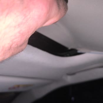 Cam Tavan Perdesi Kendi Kendine Kırıldı Ve Garanti Dışı Bildirildi