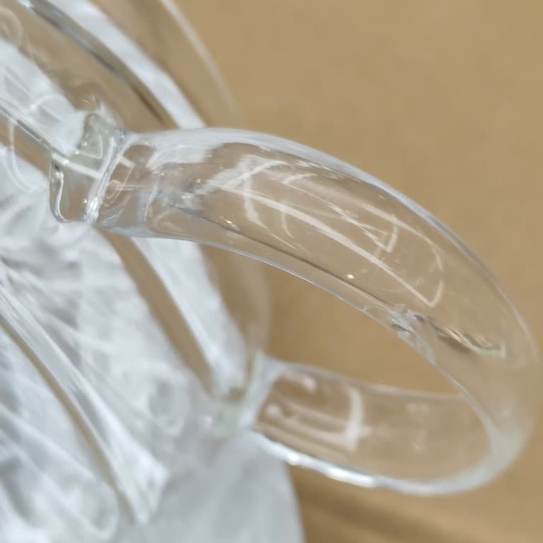 Kırık Çaydanlık Ve Mağaza İade Reddiyle Yaşanan Hayal Kırıklığı