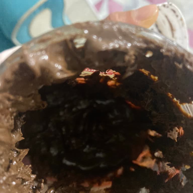 Nutella Kavanozunda Cam Parçası Bulunması Ve Çocukların Sağlığına Tehlike