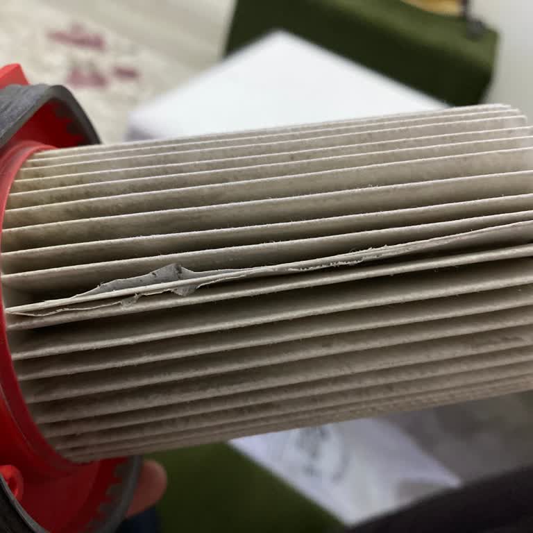 Bosch Ultimate 9 Süpürgenin Filtre Yırtılması Ve Çekiş Gücü Düşmesi Garantili Onarım Talebi