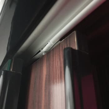 Bellona Lifos Sürgülü Dolapta Üst Ray Çatladı Ve Yedek Parça Talep Ediyorum