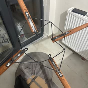 Nehir Halı Mobilya (Kütahya) Ürün Kalite Açısından Yetersiz Firma İlgisiz