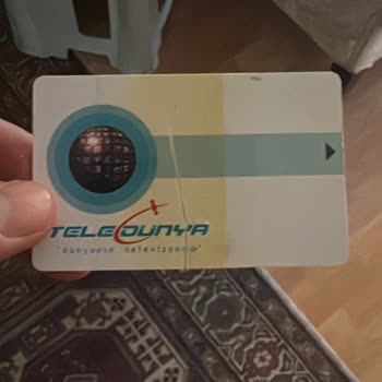 Kırık Uydu Kartı Teslimatı Ve Cevapsız Müşteri Hizmetleri