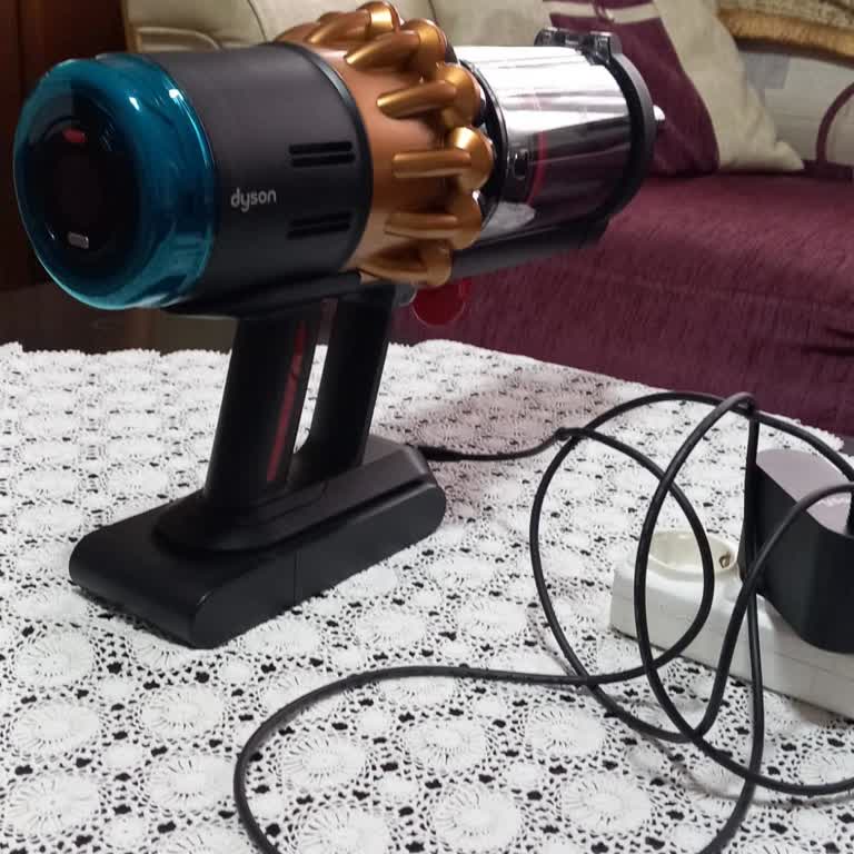 Şarj Olmayan Dyson V16 Submarine Süpürge İçin Hemen İade Talebi