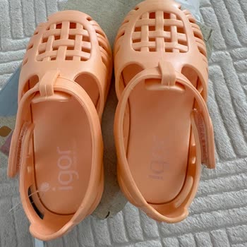 İgor Çocuk Sandaletlerinde Tekrarlanan Renk Uyumsuzluğu Ve Kullanılmış Ürün Sorunu