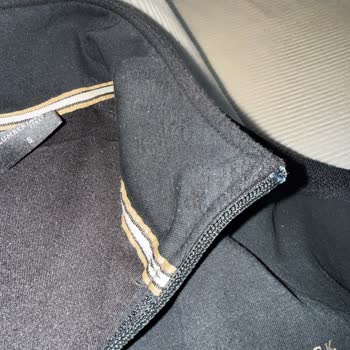 Hızlı Tüylenme Gören Hırka Ve Mağazanın Kötü İade Yaklaşımı