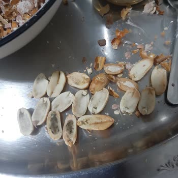 Bisa Kuruyemiş Küflü Ürünler Gönderdi