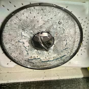 Cam Kapak Kırıldı, Tencere Tabanı Yanıyor: Scheffer Ürünü Hakkında Şikayet