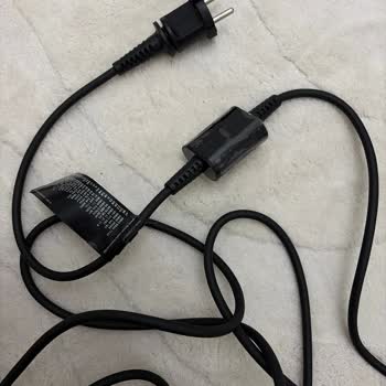 Dyson Airwrap Yetkisiz Kablo Onarımı Ve Kozmetik Hasar