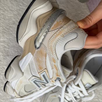 Süette Renk Değişimi Ve Yanıtsız Kargo: Hemen İade Veya Değişim Talebi