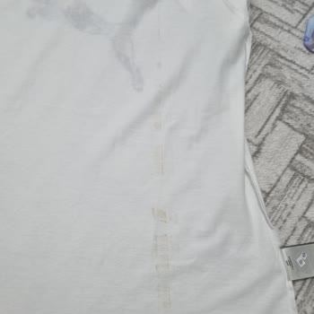 Kirli Ve Lekeli Gelen Puma Tişört İçin Hemen Değişim Talebi