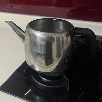 Korkmaz Mutfak Eşyaları Çaydanlıkta Su Kaynarken Ciddi Şekilde Patlama Oluyor