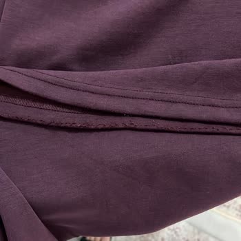 Kalitesiz Takım Ve İade Reddi: 3 Saatte Tüylenen Ürün