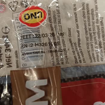 UNO Hamburger Ekmeği Son Kullanma Tarihine Rağmen Küflü Ve Bayat