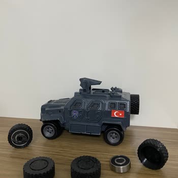 Dayanıksız Tekerlekler Ve Çıkan Vidalar Çocuk Güvenliğini Tehdit Ediyor