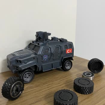 Dayanıksız Tekerlekler Ve Çıkan Vidalar Çocuk Güvenliğini Tehdit Ediyor