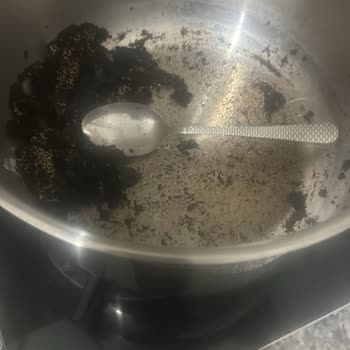 Depomax Derin Çelik Tencerenin Dibi Tutma Sorunu