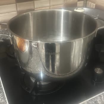 Depomax Derin Çelik Tencerenin Dibi Tutma Sorunu