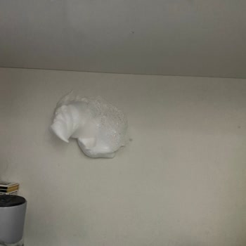 Arko Men Foam Köpük Sızıntısı Dolabımı Ve Eşyalarımı Mahvetti