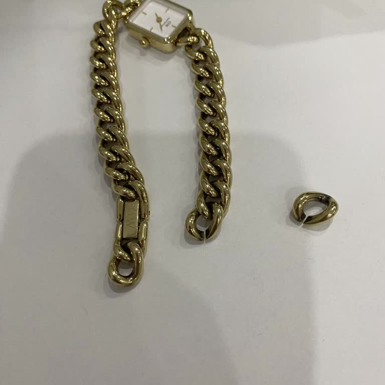 Koparan Zincirli Daniel Wellington Saat İçin Değişim Ve İade Talebi