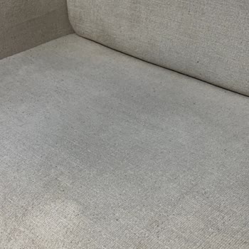 Krem Renkli Koltuklarda Erken Kararma Ve Tüylenme Sorunu