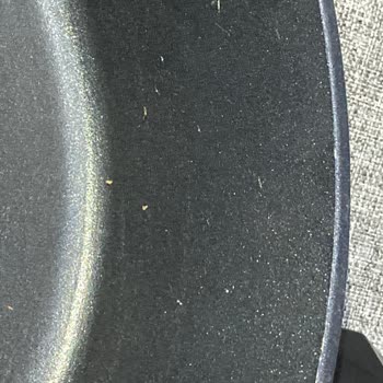 Az Kullanıma Rağmen Karaca Bio Diamond Tencere Takımında Kaplama Soyulması