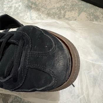 Ayakkabının Tabanı Ayrıldı, Mağaza Değişim Talebini Reddetti Ve Personelin Üslubu Hoş Olmadı