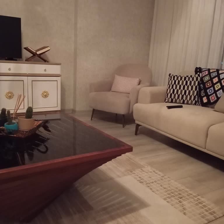 Yeşil Koltuk Takımında Tekrarlayan Üretim Hataları Ve Renk Uyuşmazlığı