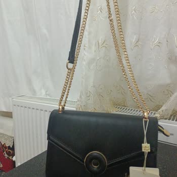 Yanıltıcı Ürün Görünümü Nedeniyle Yanlış Çanta Gönderildi Ve İade Talep Ediyorum