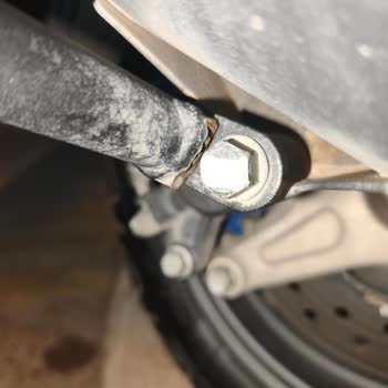 Egzoz Koruma Demiri Sürekli Kırılıyor, Kalıcı Çözüm İstiyorum