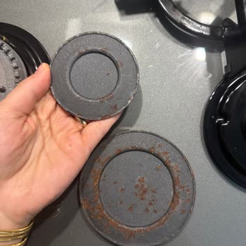 Beko Ankastre Ocak Beklerinde Erken Paslanma Ve Ücretsiz Parça Değişimi Talebi