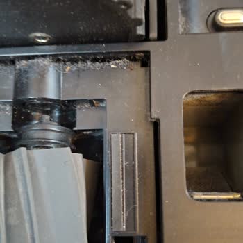 Tamir Görmemiş Kırık Robot Süpürge Geri Gönderildi: Ücret İadesi Ve Yeni Ürün Talebi